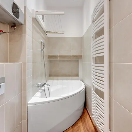 Amber By 3city Apartment *