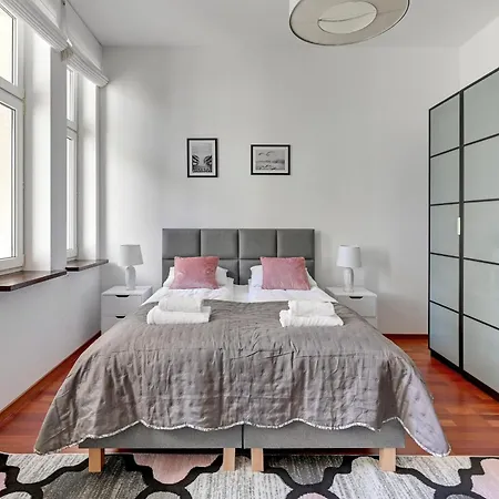 Amber By 3city Apartment